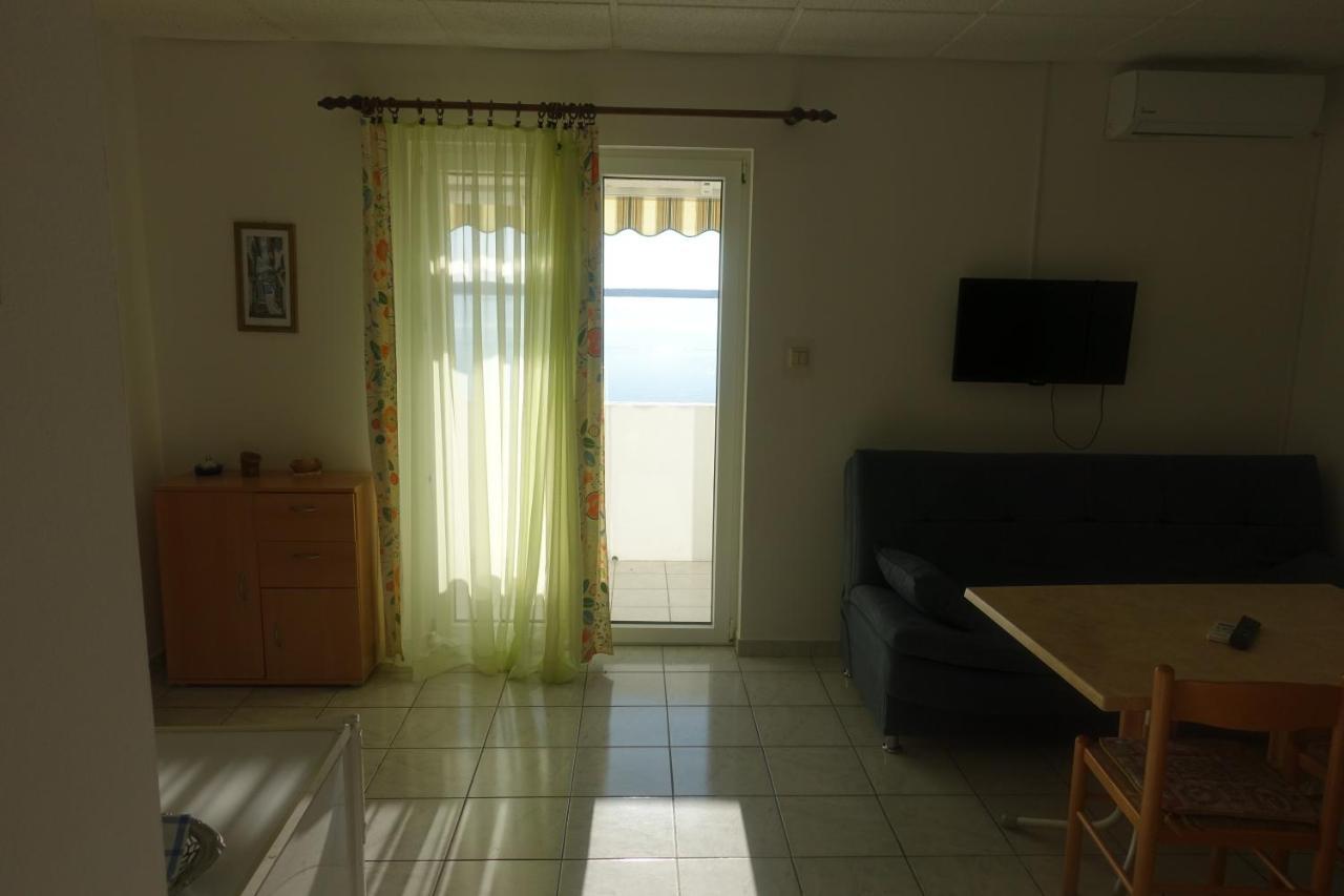Apartments Galeb ルティナ エクステリア 写真