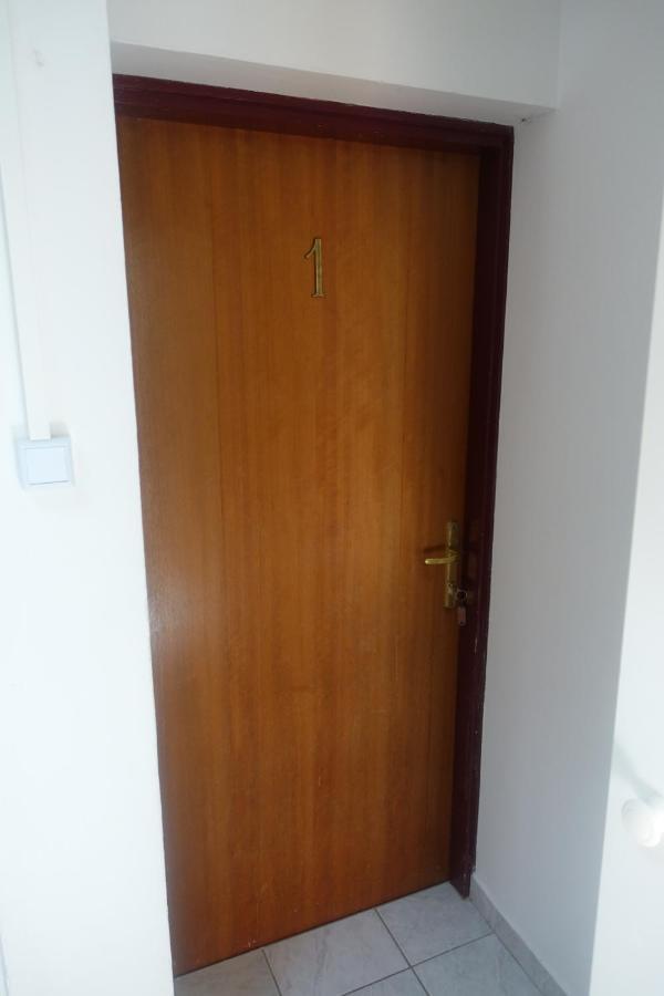 Apartments Galeb ルティナ エクステリア 写真
