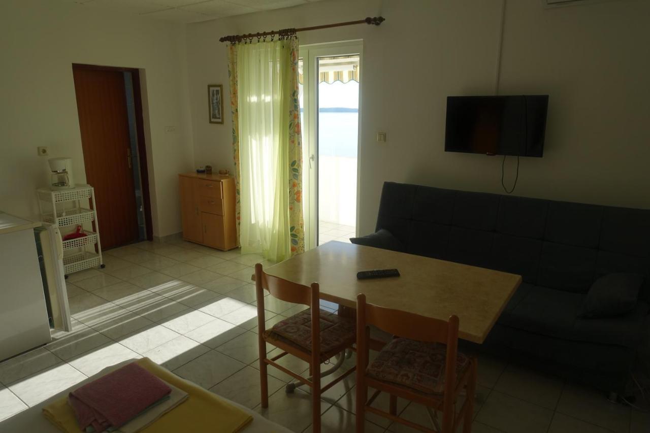 Apartments Galeb ルティナ エクステリア 写真