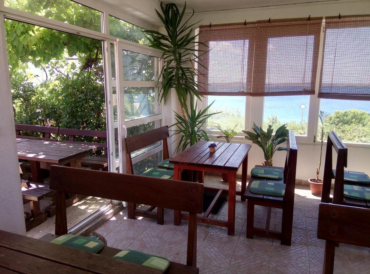 Apartments Galeb ルティナ エクステリア 写真